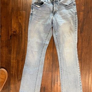 Urban Pipeline Light Wash Women's Straight Leg Jeans